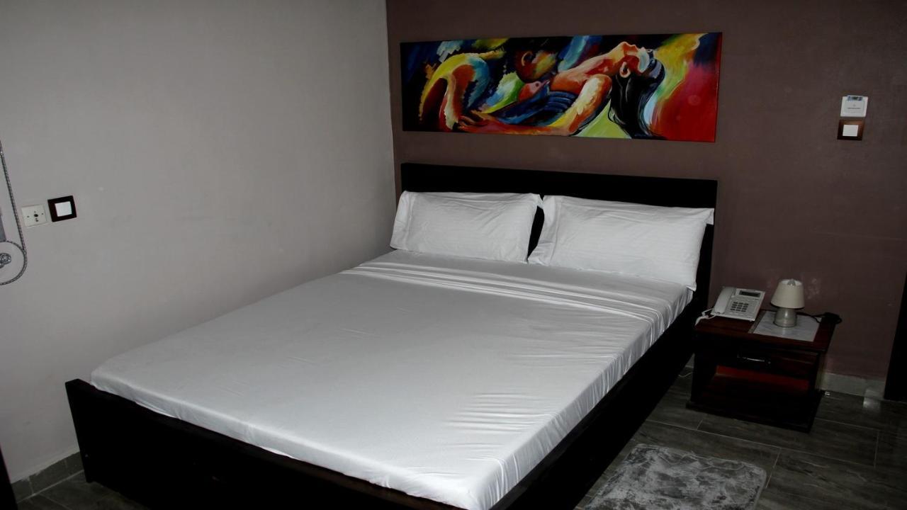 Benin City Center Hotel Cotonou Buitenkant foto
