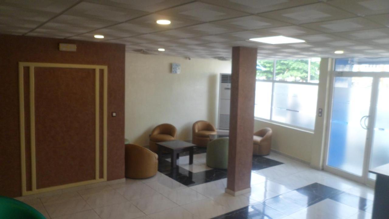 Benin City Center Hotel Cotonou Buitenkant foto