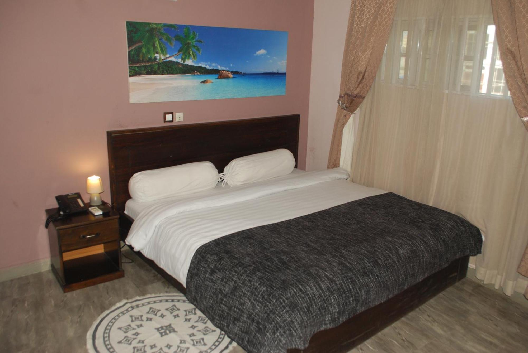 Benin City Center Hotel Cotonou Buitenkant foto