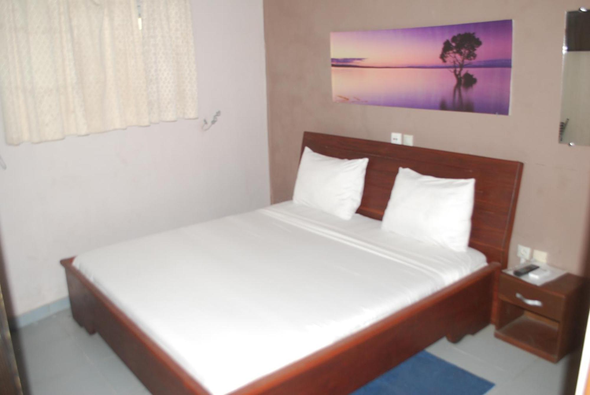 Benin City Center Hotel Cotonou Buitenkant foto