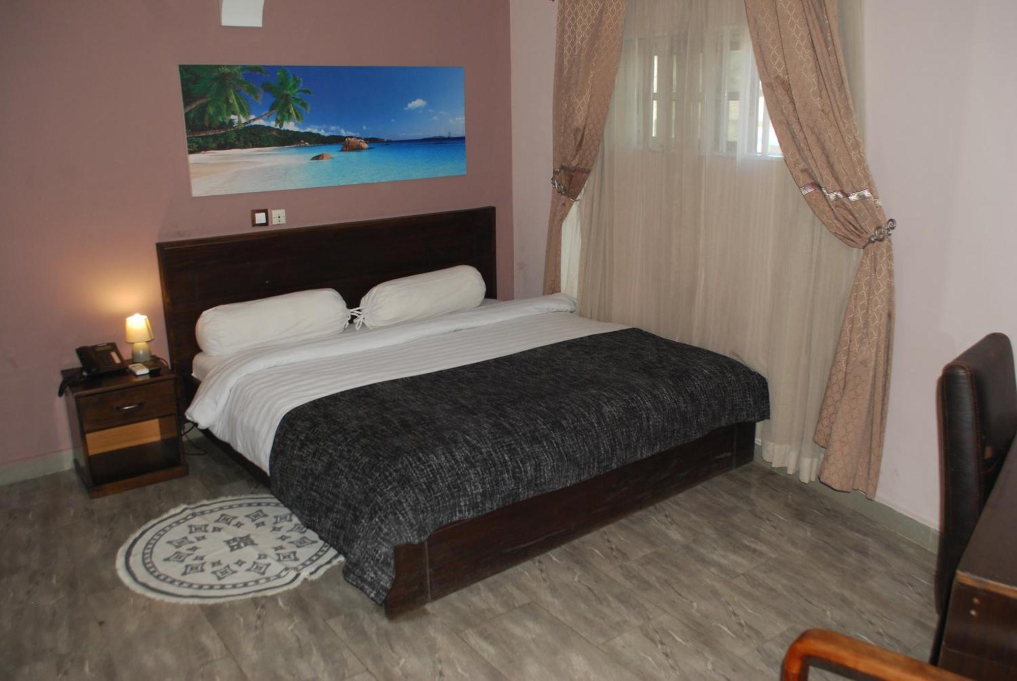 Benin City Center Hotel Cotonou Buitenkant foto