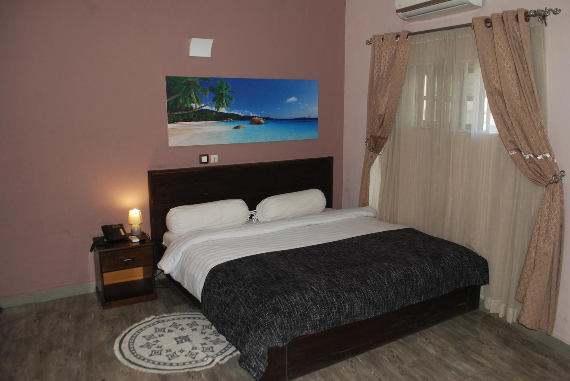 Benin City Center Hotel Cotonou Buitenkant foto